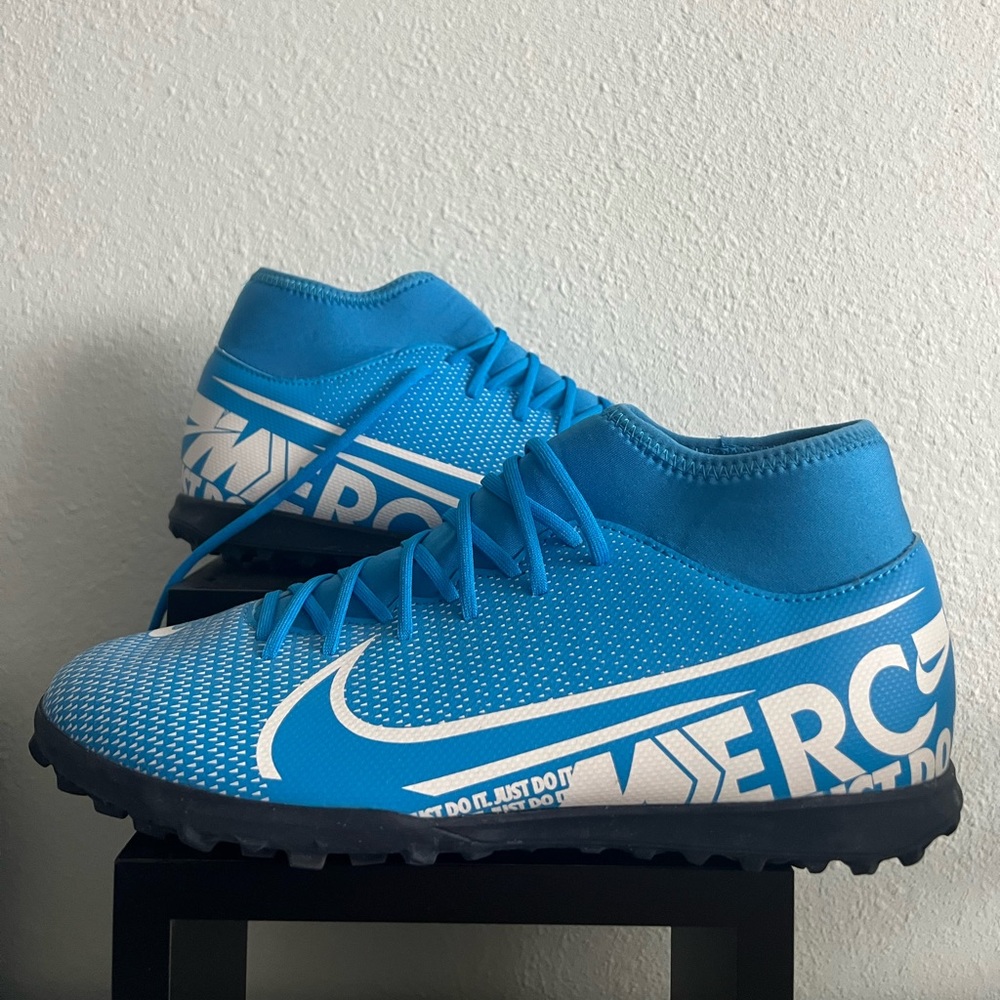 Brand New Indoor Mercurial Superfly 7’s
